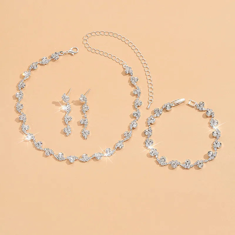 New Fashion Wedding Jewelry Sets Crystal Decoration Choker Necklace Earrings Bracelet Sets Shining Bridal Jewelry Set